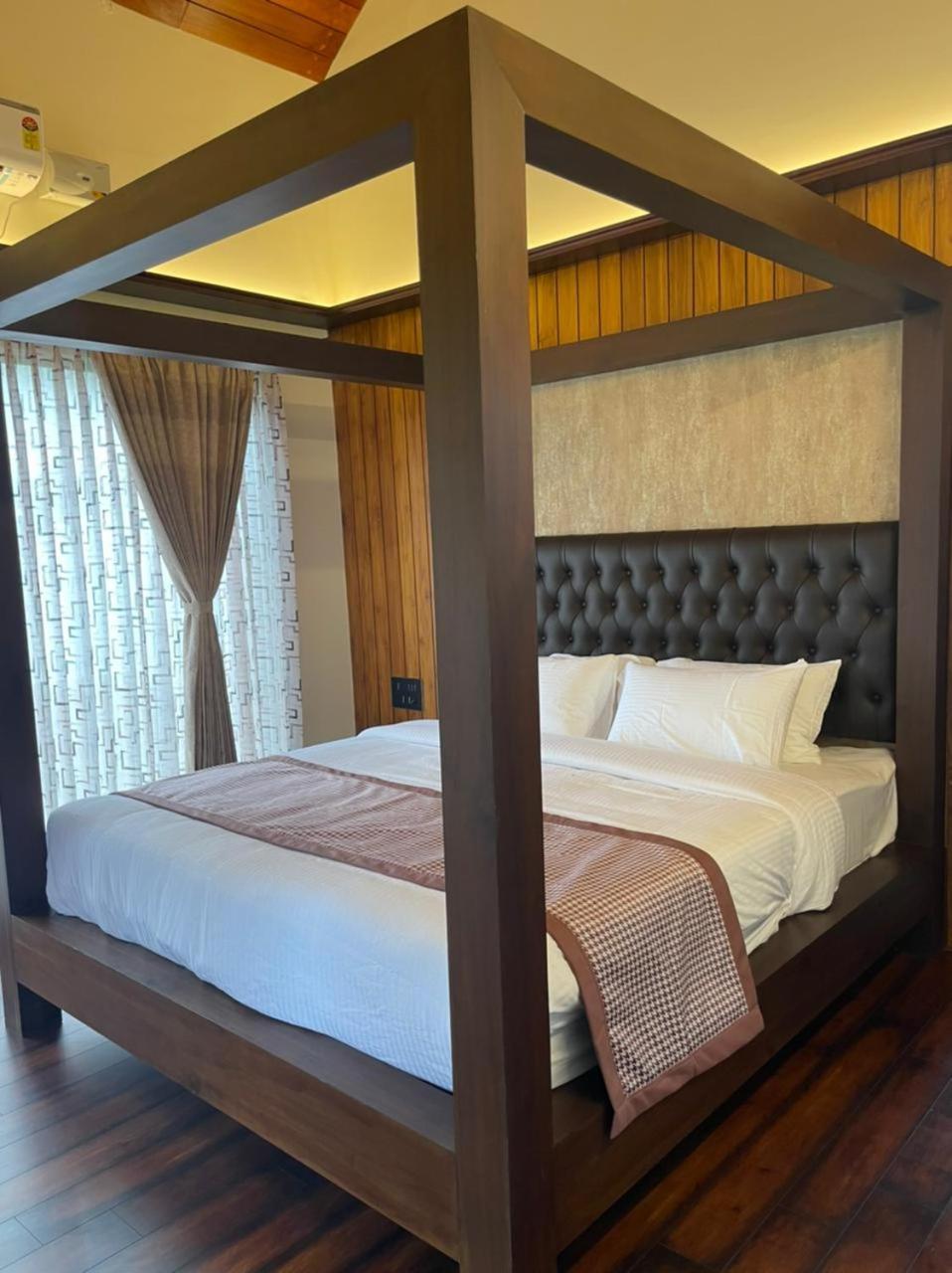 Hotel Biranji Aqua Retreat Chikmagalūr Esterno foto