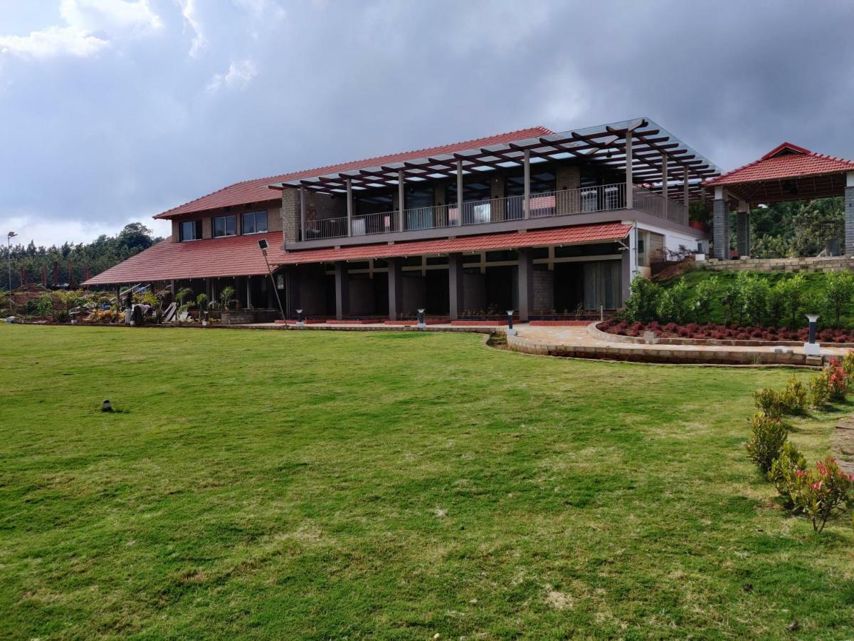 Hotel Biranji Aqua Retreat Chikmagalūr Esterno foto