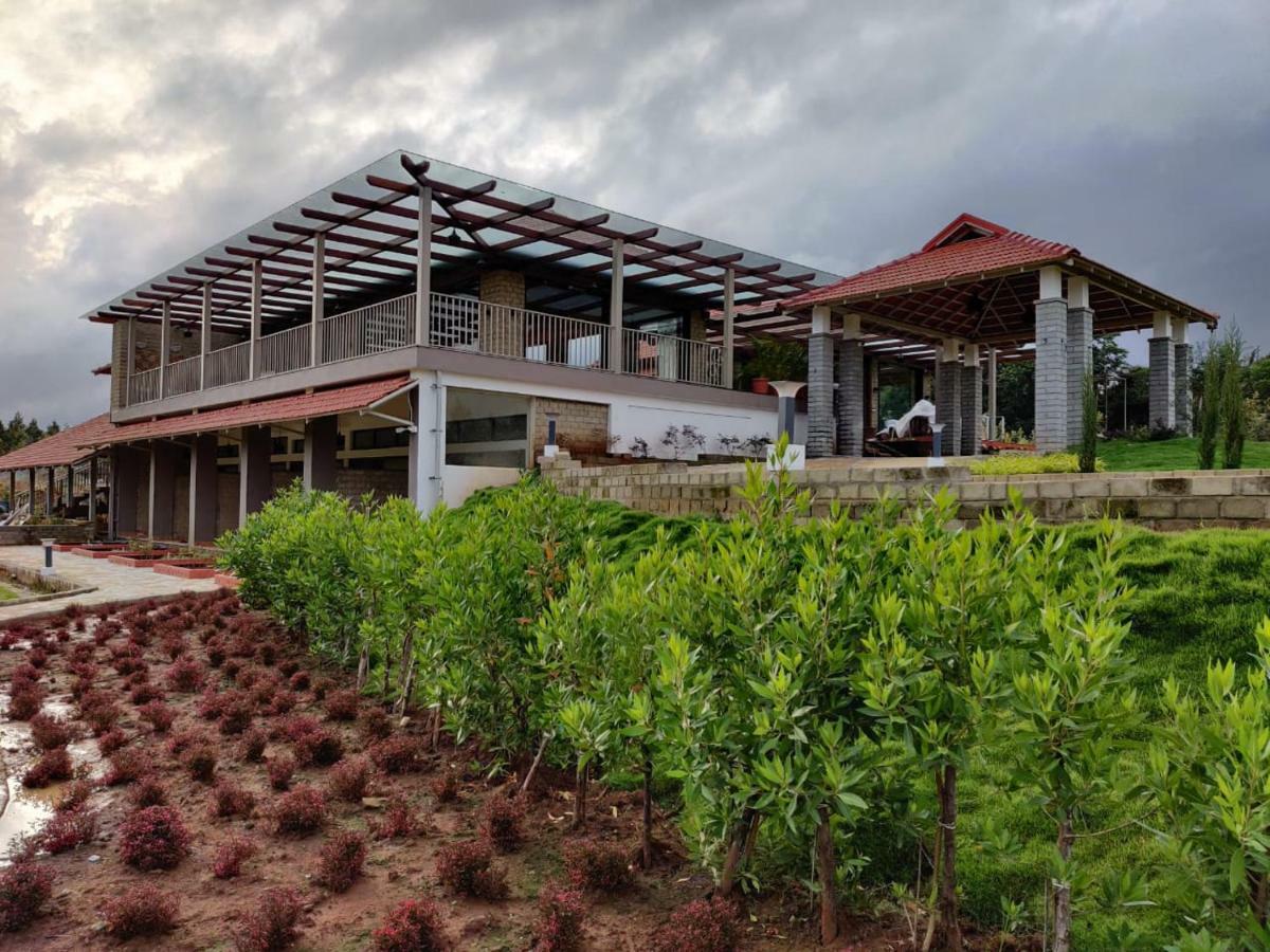 Hotel Biranji Aqua Retreat Chikmagalūr Esterno foto