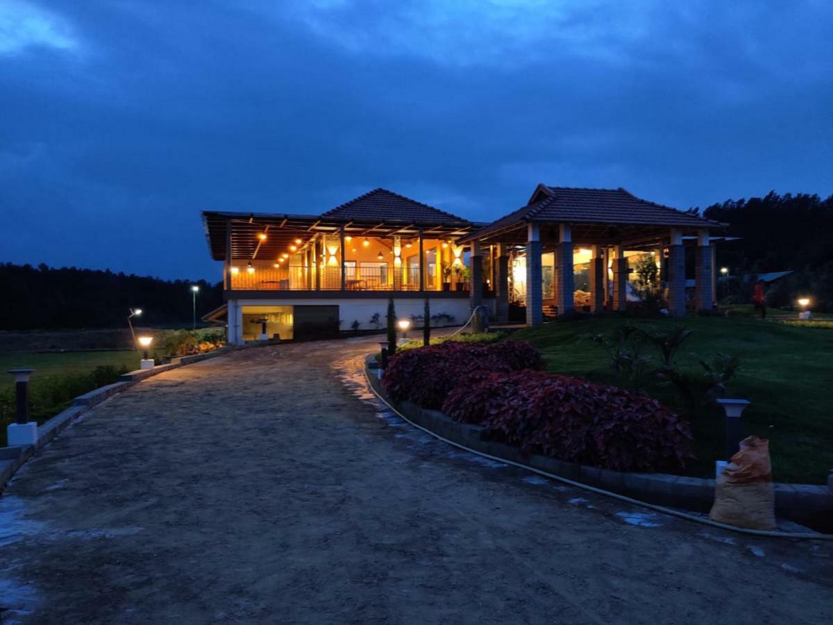Hotel Biranji Aqua Retreat Chikmagalūr Esterno foto