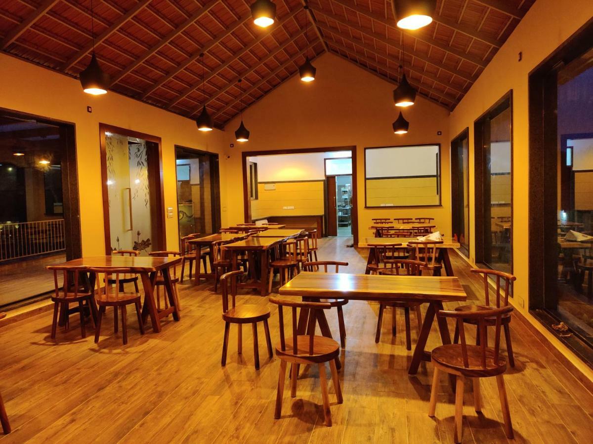 Hotel Biranji Aqua Retreat Chikmagalūr Esterno foto