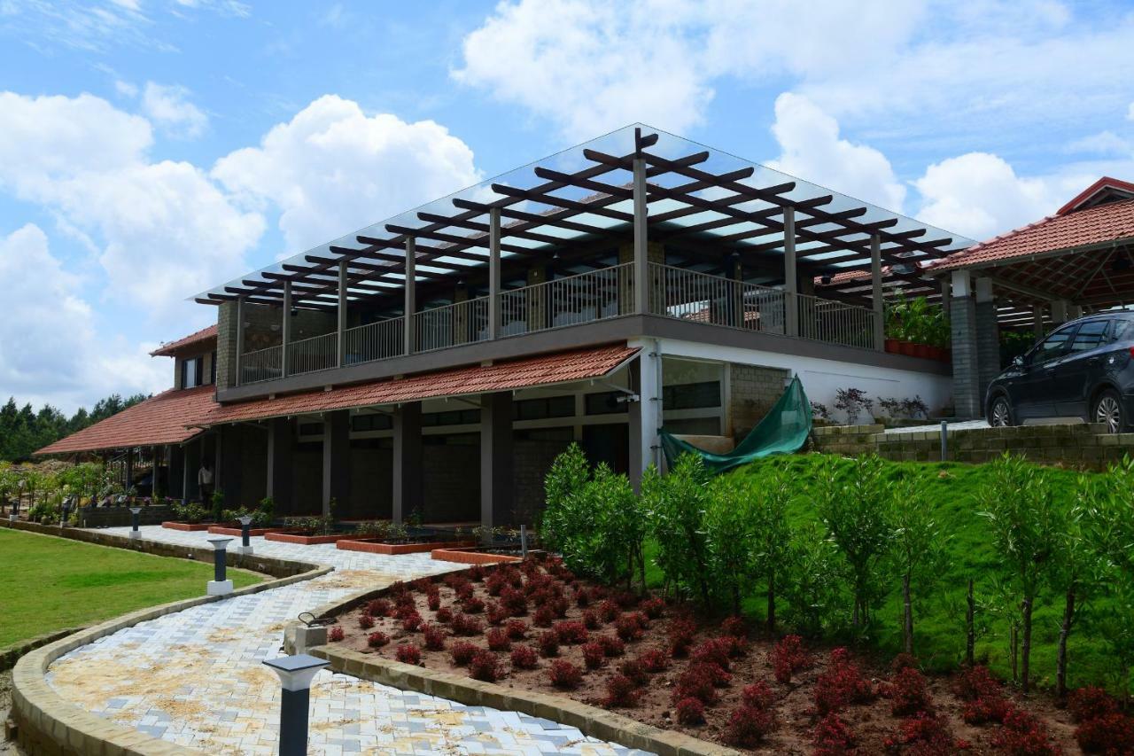 Hotel Biranji Aqua Retreat Chikmagalūr Esterno foto