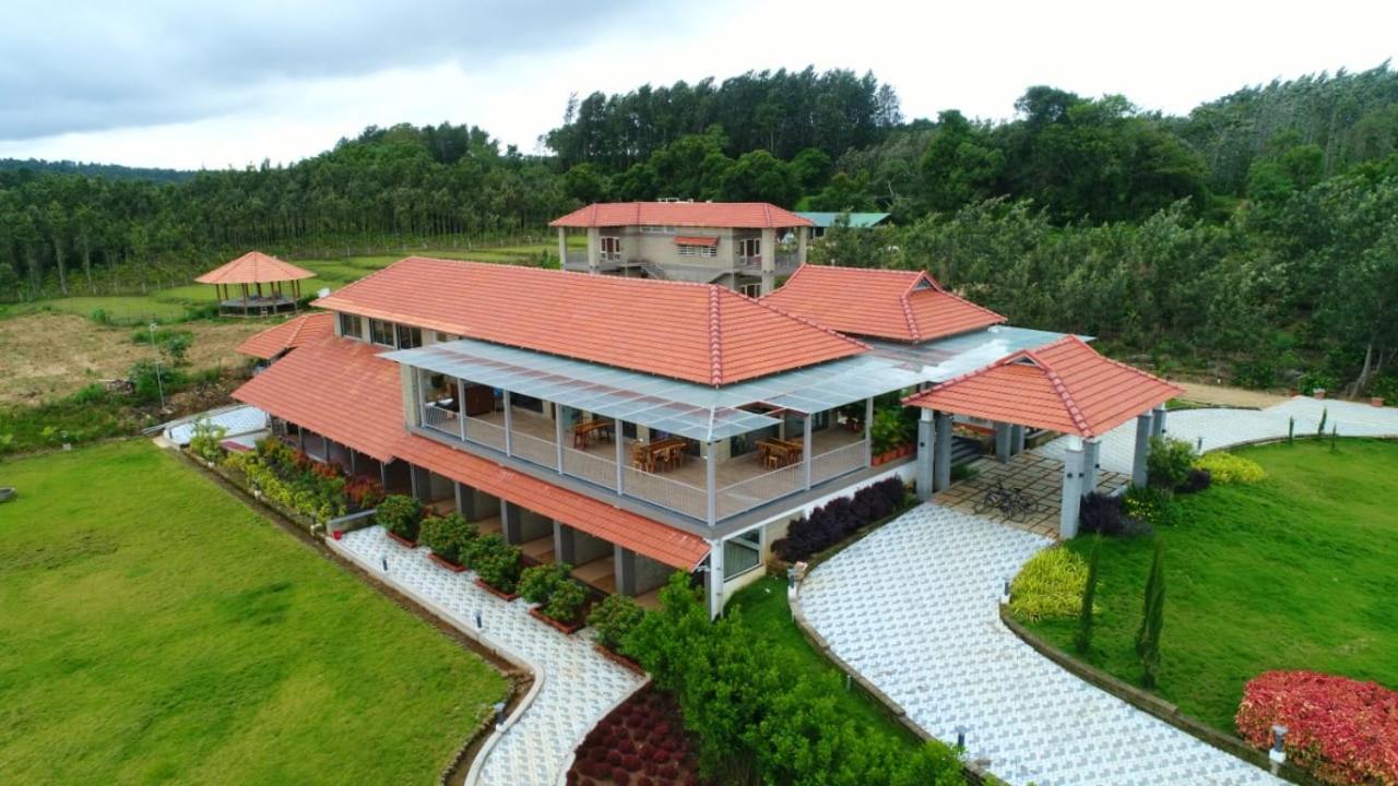 Hotel Biranji Aqua Retreat Chikmagalūr Esterno foto